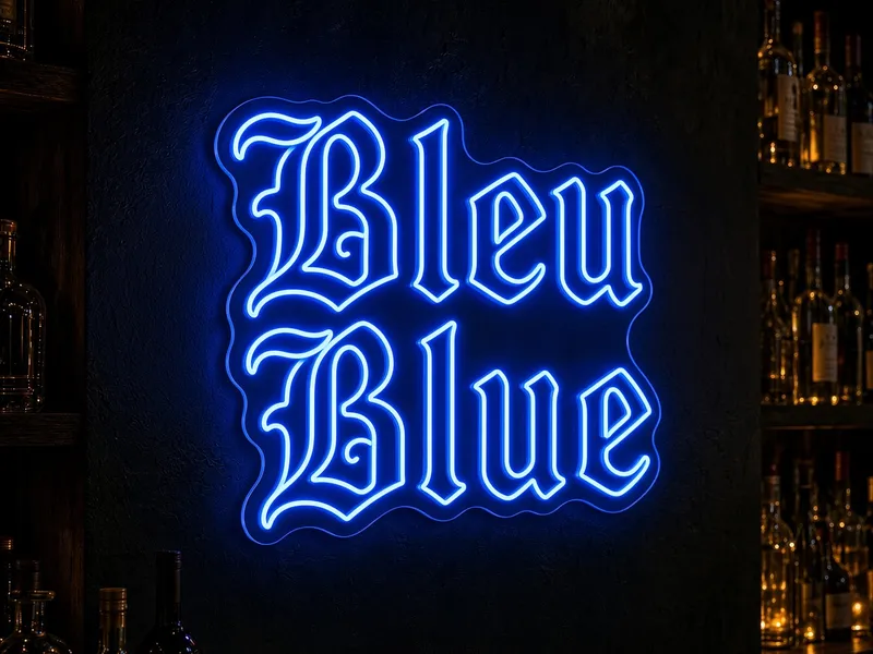 Neón LED azul de Helioneon: rótulo gótico azul profundo, fijación mural sobre acrílico transparente, ambiente de bodega