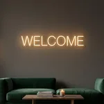 Néon LED Welcome allumé, mis en situation dans un intérieur