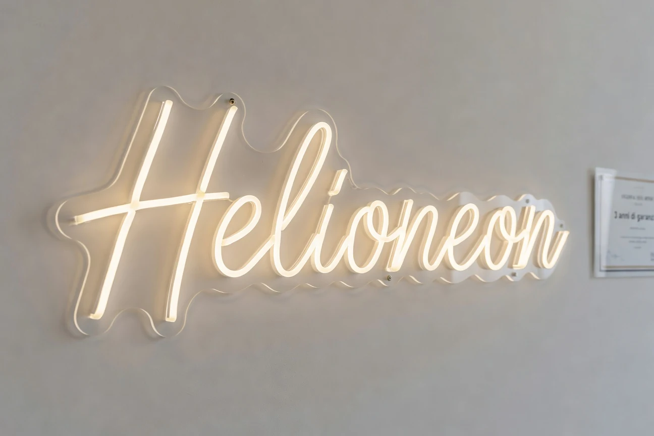 Neon LED con tessera di garanzia 3 anni Helioneon