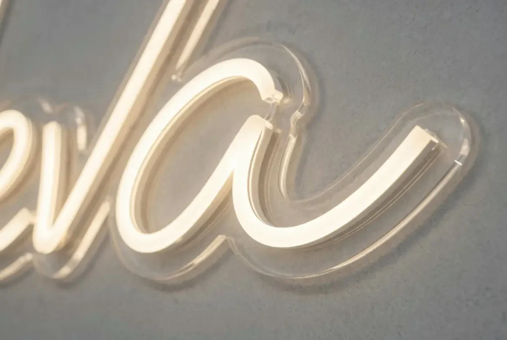 chois du support acrylique pour néon LED personnalisé