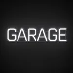 Néon LED Garage em branco frio sobre placa de acrílico transparente recortada