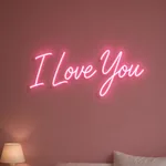 Brandend LED-neonbord I Love You in een interieur