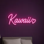 Néon LED Kawaii allumé, mis en situation dans un intérieur