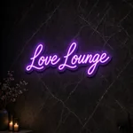 Néon LED Love Lounge allumé, mis en situation dans un intérieur