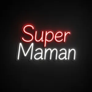 Néon LED Super Maman em vermelho e branco frio sobre placa de acrílico transparente recortada